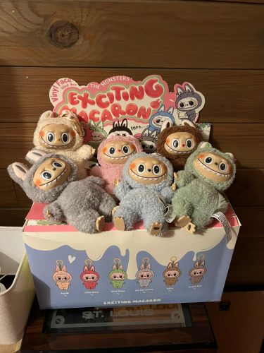 Labubu Vinyl Face Blind Box – Série Exciting Macaron Set de 6 Figurines photo review