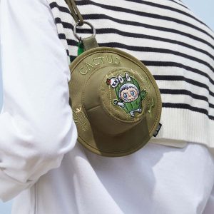 Coffret Blind Box Labubu – Mini Sac Chapeau (x6) | Collection Fall In Wild – 6 Designs Botaniques Uniques + Édition Secrète