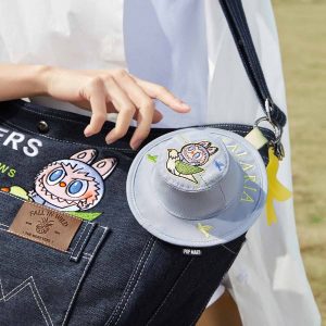 Sac Bandoulière en Jean Labubu | Collection Fall In Wild – Style Audacieux & Inspiration Nature