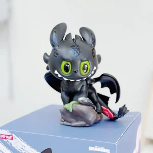 Figurine de Collection Krokmou – Dragon Noir Kawaii de Dragons
