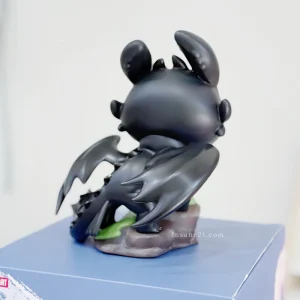 Figurine de Collection Krokmou – Dragon Noir Kawaii de Dragons