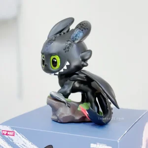 Figurine de Collection Krokmou – Dragon Noir Kawaii de Dragons