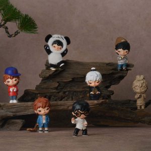 Figurine Hirono × CLOT Series – Collection d’Art Toys Designer en Boîte Mystère