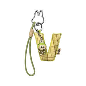 Pendentif Lettre “V” Labubu – Pin for Love Series