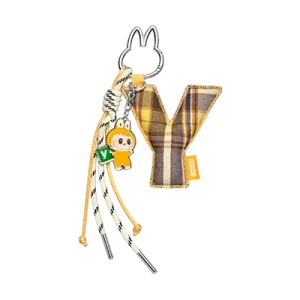 Pendentif Lettre “Y” Labubu – Pin for Love Series