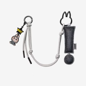 Pendentif Labubu OMG! – Pin for Love Series | Édition Secrète Ultra Rare en Blind Box (N–Z)