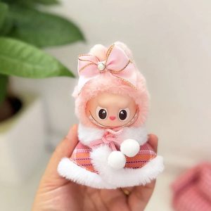 Labubu Tenue Noël 17 cm – Collection 6 Costumes en Peluche Festifs