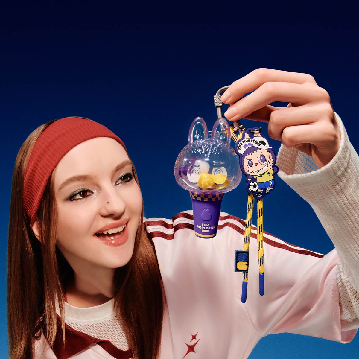 Labubu FIFA Mini Pendant Light Blind Box – Porte-Clé Lumineux The Monsters – Image 6
